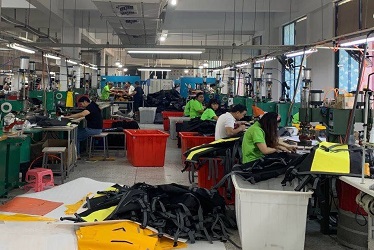 Custom Waterproof Bag Success Story | European Outdoor Brand Case Study | Kingmate OEM